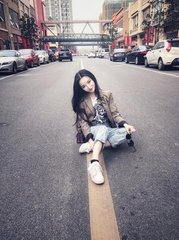 与2025新澳精准正版免費資料_: 机遇与挑战并存，难道不值得我们思考对策吗？